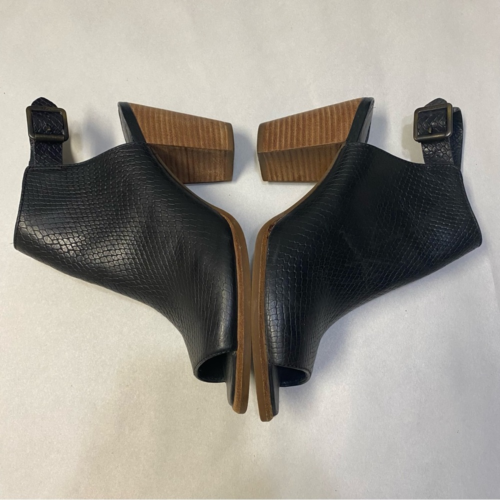 UGG Women’s Audrey Exotic Block Heel Sandal Peep Toe Bootie Size 8.5 Leather - Picture 10 of 13